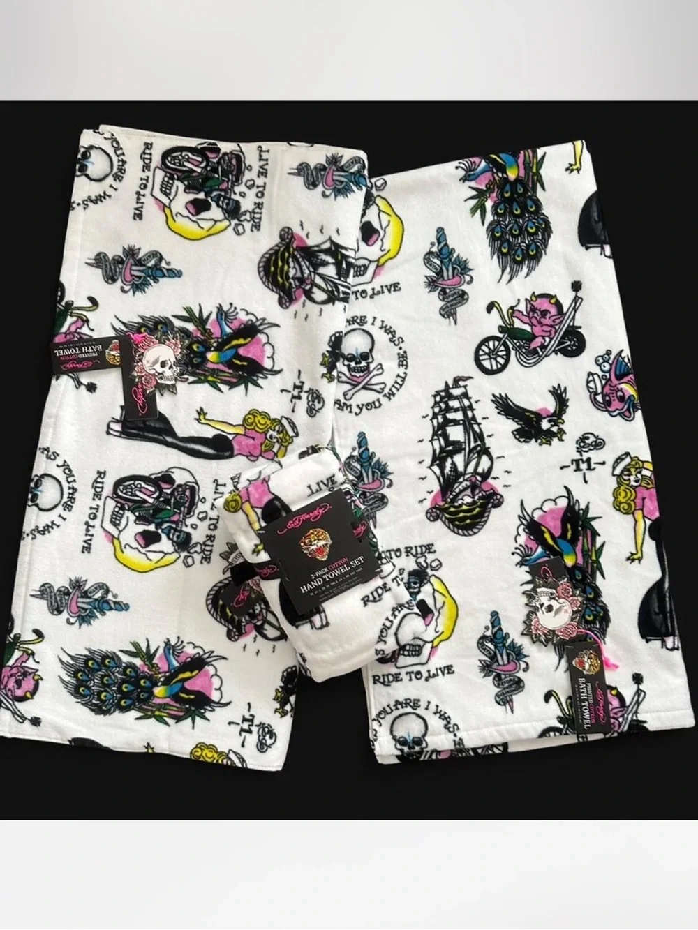 Ed Hardy Tattoo Flash Towel Set 2 Bath Towels & 2 Hand towels New
